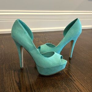 ❣️New Aqua Blue Pumps❣️👠